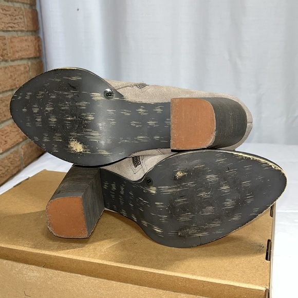 Nine West ZaZa gray suede western studded strap - 8 - Picture 6 of 10